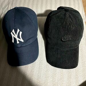 Bundle of 2 caps / hats navy blue and black  new your Yankees and Nike